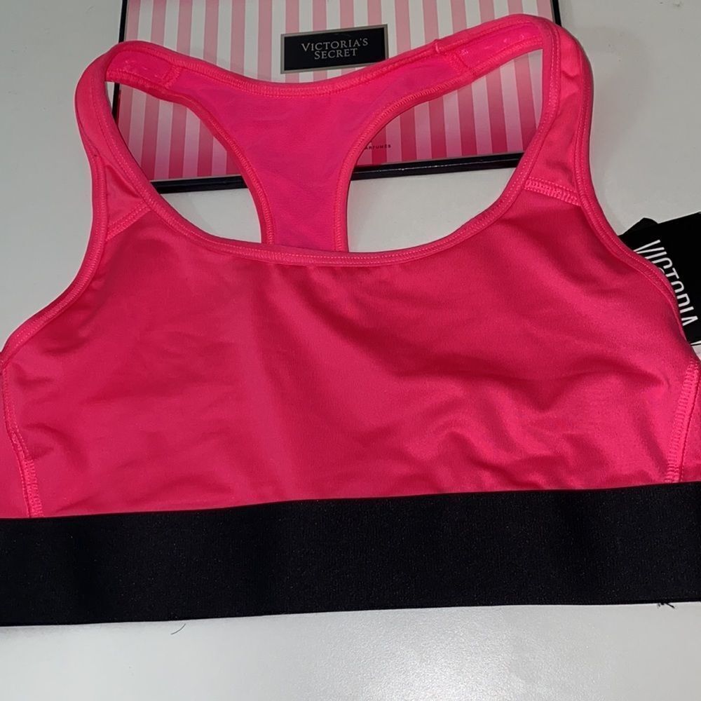 New Victoria Secret sport bra - Picture 2 of 3